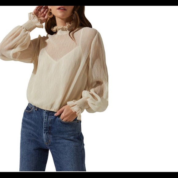 Astr Tops - NWT ASTR the Label Ivory Top